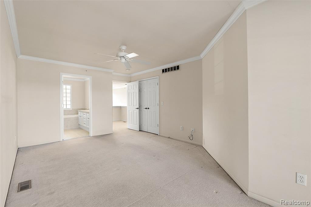 13 North Squirrel Road Auburn Hills, MI 48326 - Photo 38 of 63