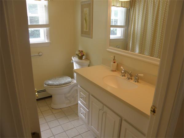 4 Damon Road Hanover, MA 02339 - Photo 17 of 23 Gallery Image 17