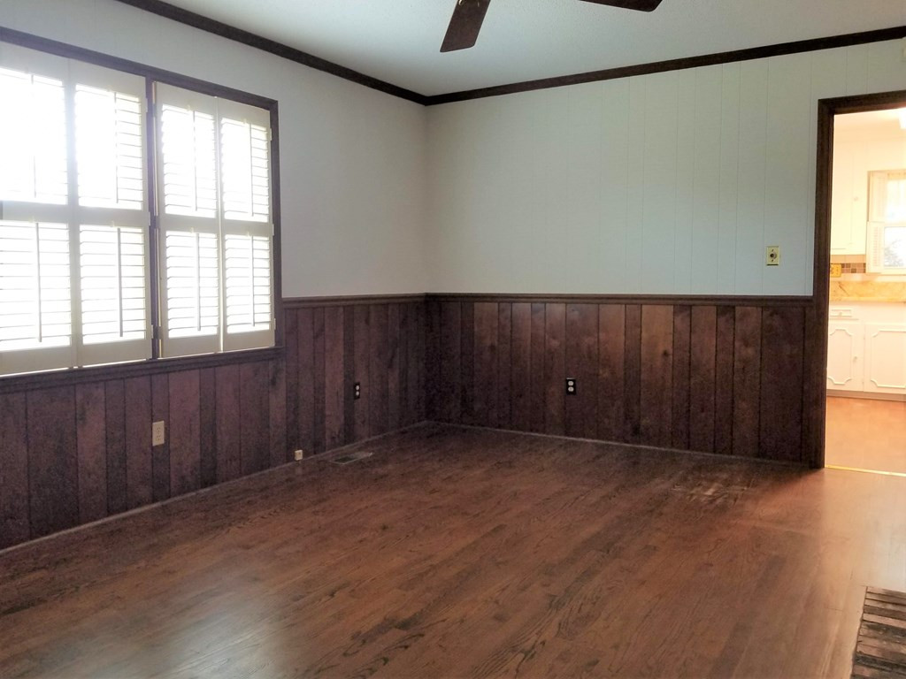 418 Ridge Street Bishopville, SC 29010 - Photo 15 of 27