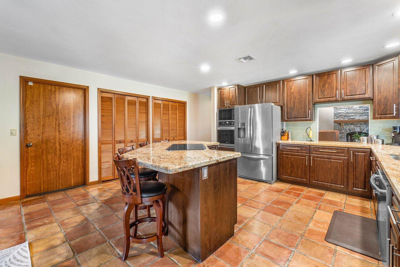 8 Shady Lane Tequesta, FL 33469 - Photo 13 of 53 013-8ShadyLane-Jupiter-FL-33469-SMALL