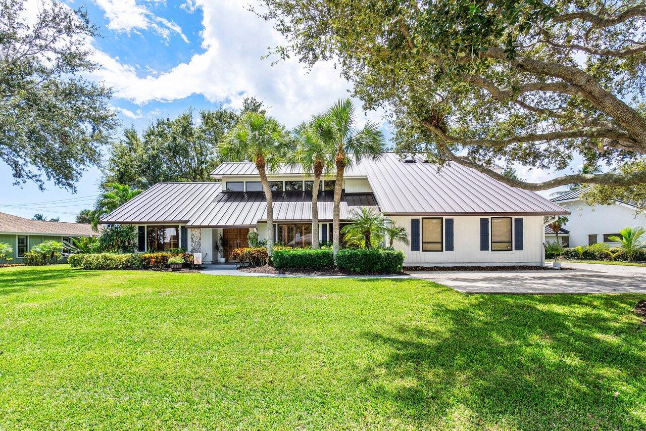 8 Shady Lane Tequesta, FL 33469 - Photo 2 of 53 8 Shady Lane
