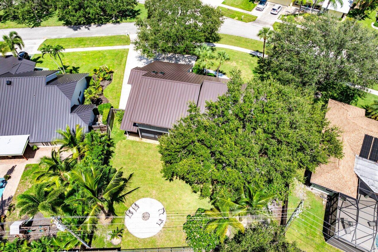 8 Shady Lane Tequesta, FL 33469 - Photo 41 of 53 043-8ShadyLane-Jupiter-FL-33469-SMALL