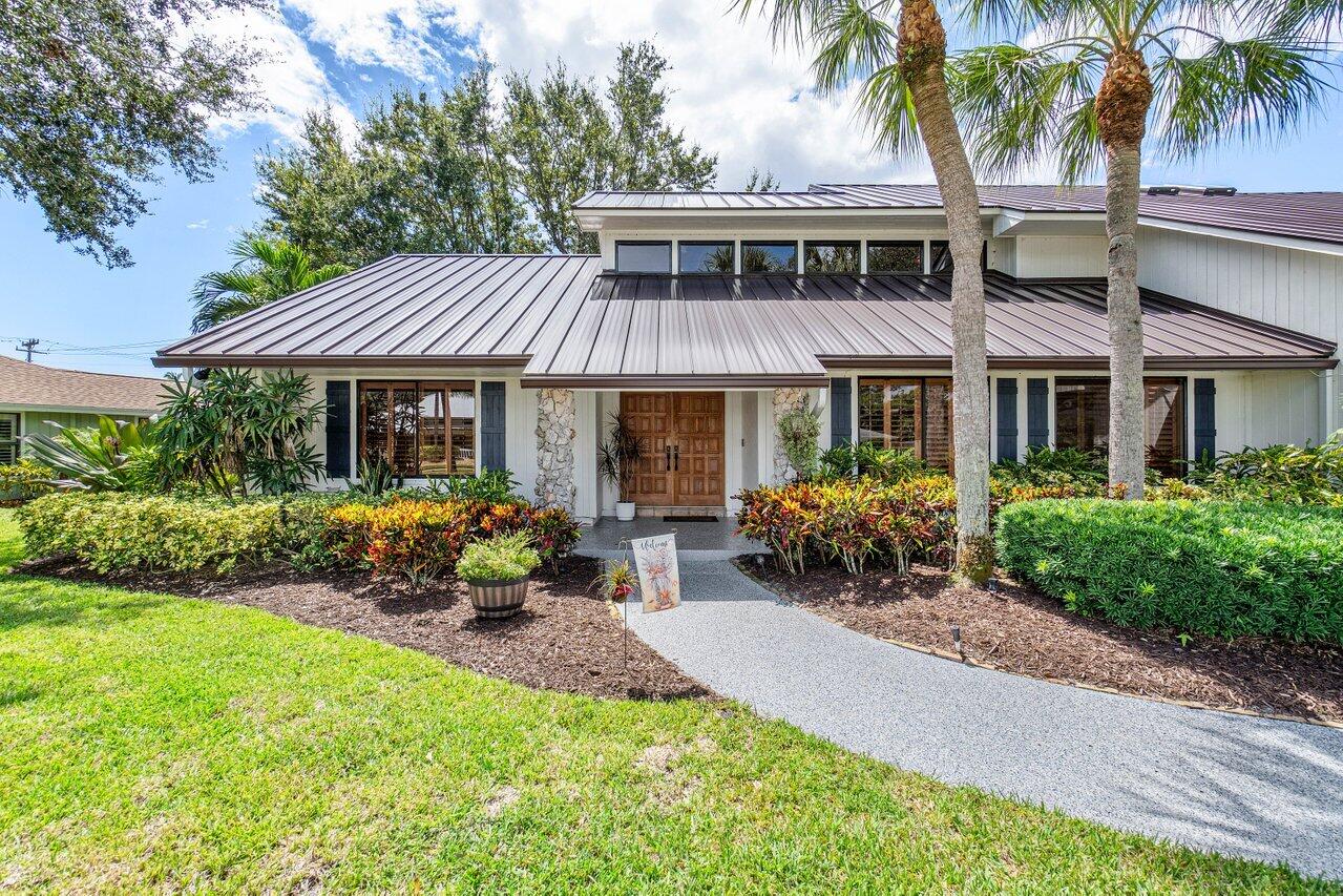 8 Shady Lane Tequesta, FL 33469 - Photo 5 of 53 005-8ShadyLane-Jupiter-FL-33469-SMALL