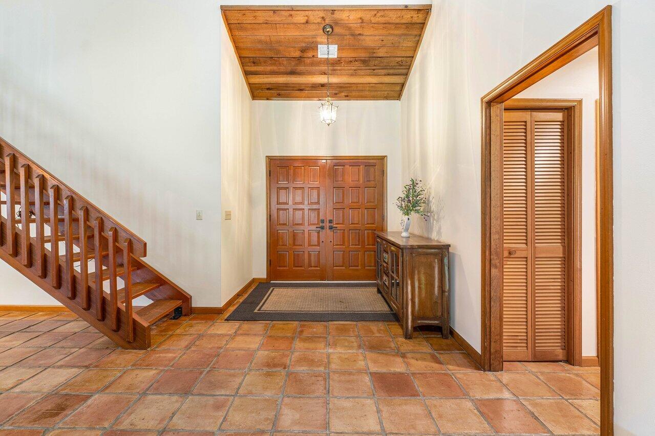 8 Shady Lane Tequesta, FL 33469 - Photo 6 of 53 006-8ShadyLane-Jupiter-FL-33469-SMALL