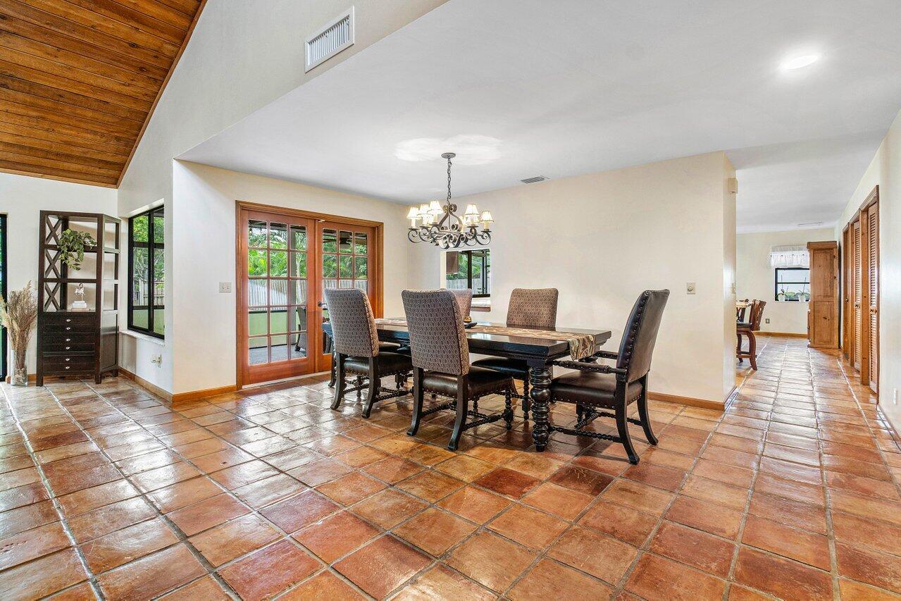 8 Shady Lane Tequesta, FL 33469 - Photo 10 of 53 010-8ShadyLane-Jupiter-FL-33469-SMALL