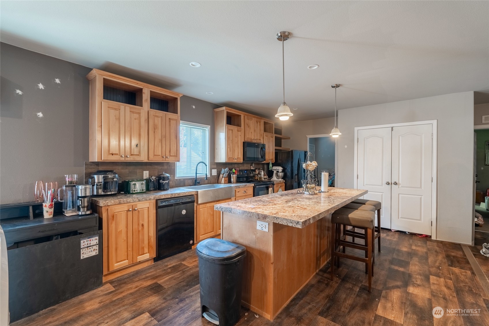 8625 180th Way Southwest Rochester, WA 98579 - Photo 7 of 27