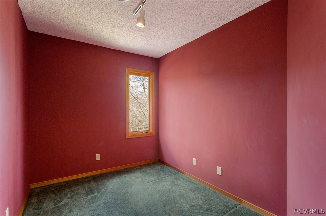 6841 Greenyard Road Chester, VA 23831 - Photo 20 of 31