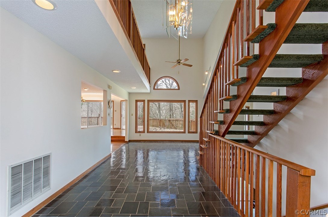 6841 Greenyard Road Chester, VA 23831 - Photo 5 of 31