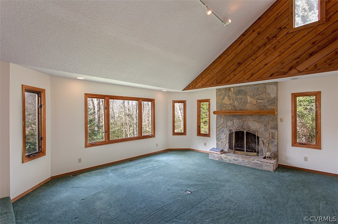 6841 Greenyard Road Chester, VA 23831 - Photo 7 of 31