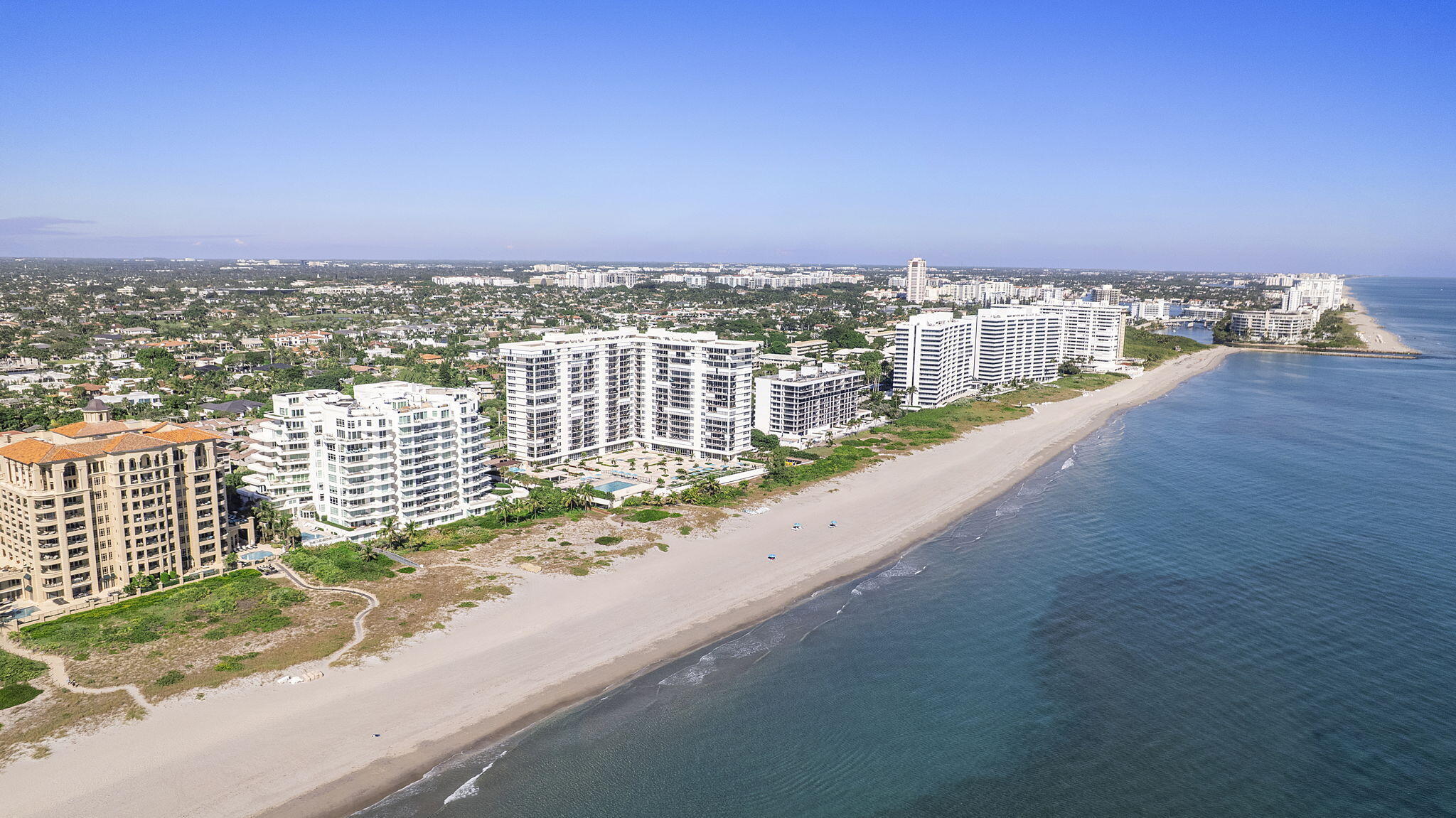 2000 South Ocean Boulevard, Unit 10H Boca Raton, FL 33432 - Photo 38 of 54 a view of a city skyline
