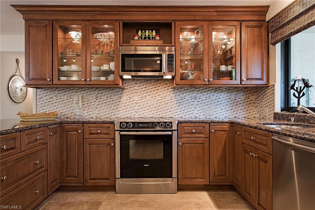 3103 Riviera Drive Naples, FL 34103 - Photo 3 of 12 Gallery Image 3