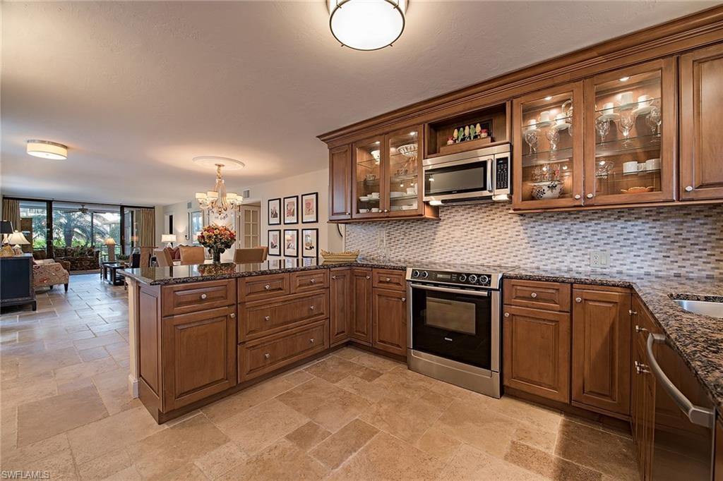 3103 Riviera Drive Naples, FL 34103 - Photo 4 of 12 Gallery Image 4