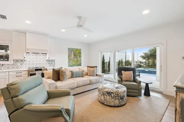 $3,900,000 | 754 Harbor Boulevard, Destin, FL 32541