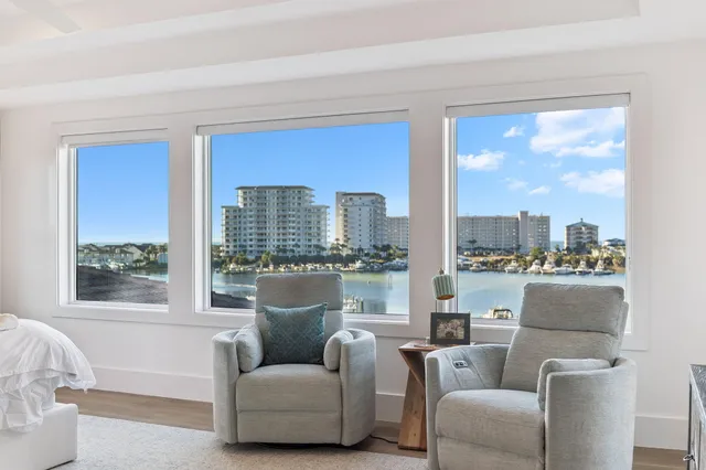$4,100,000 | 754 Harbor Boulevard, Destin, FL 32541