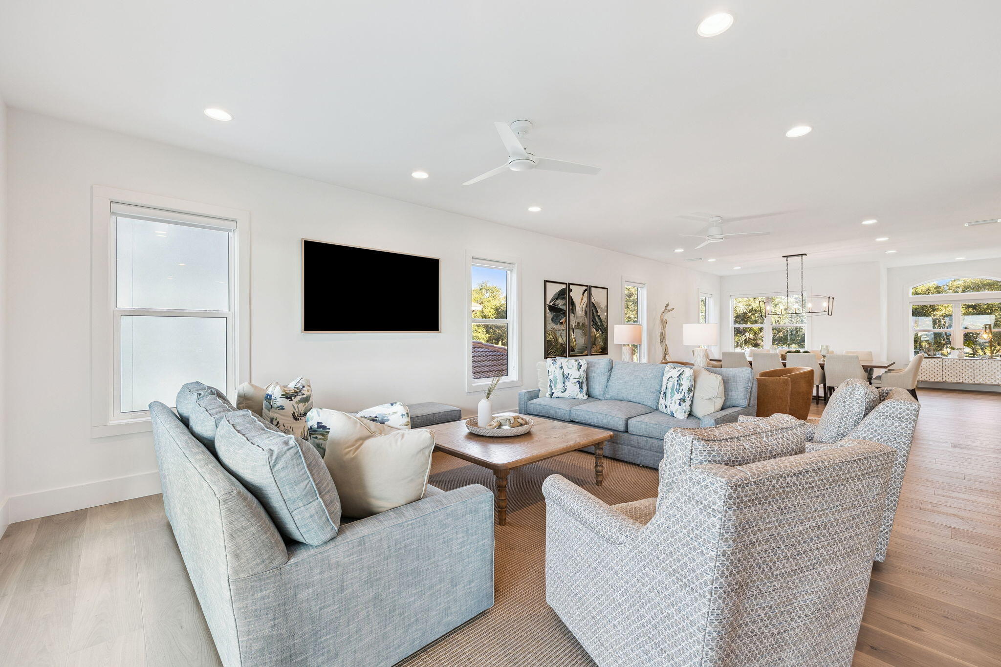 754 Harbor Boulevard Destin, FL 32541 - Photo 30 of 54 Main living area