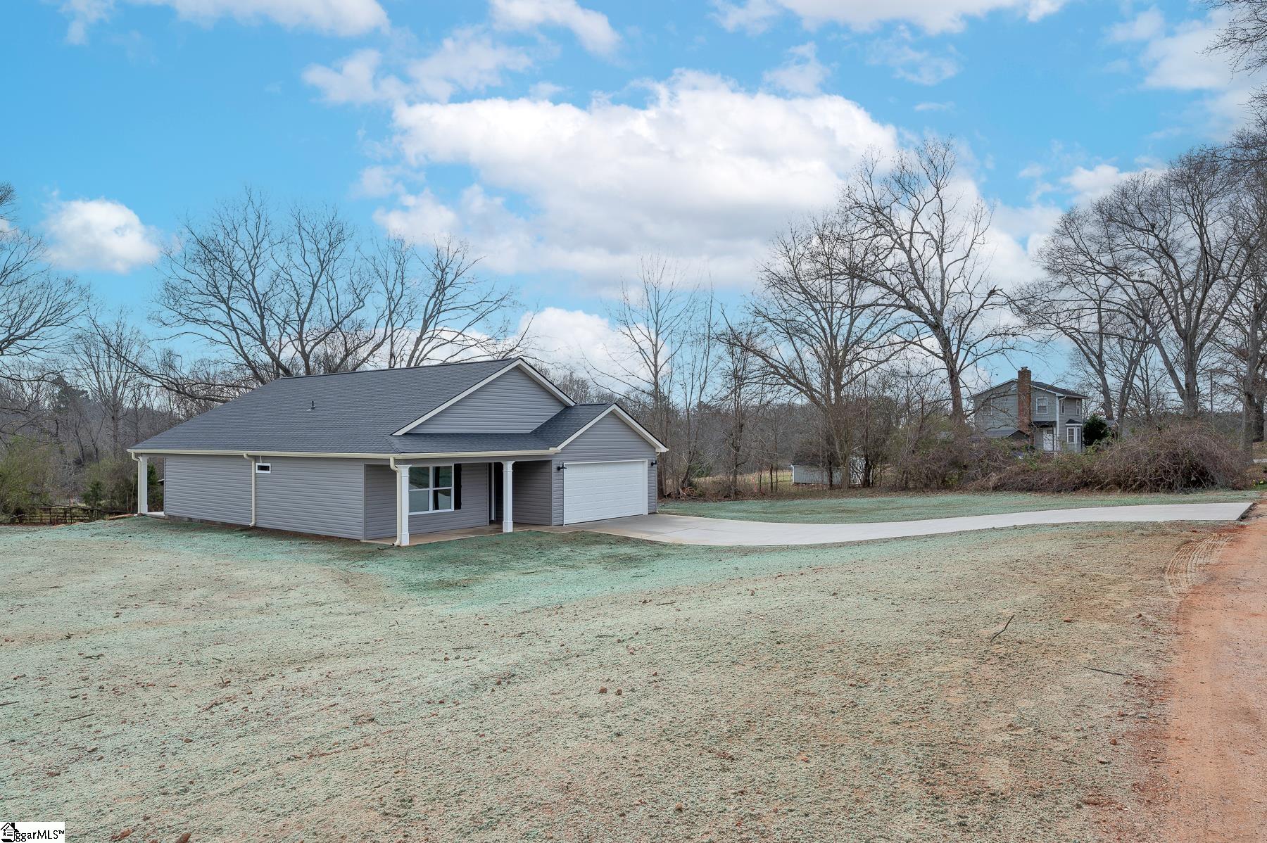 91 Simpson Creek Road Laurens, SC 29360 - Photo 2 of 30