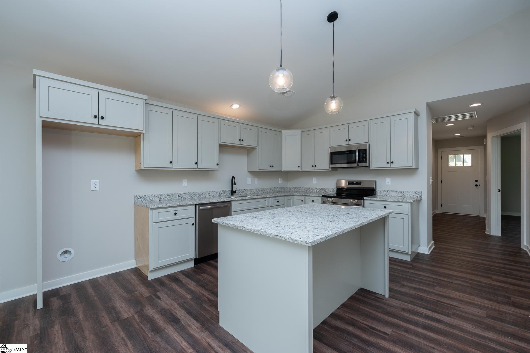 91 Simpson Creek Road Laurens, SC 29360 - Photo 8 of 30