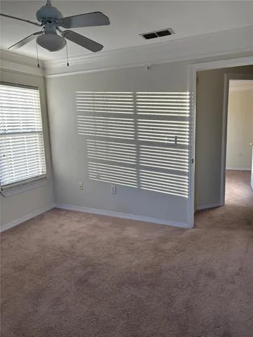 $1,950 | 5463 Vineland Road, Unit 5306, Orlando, FL 32811