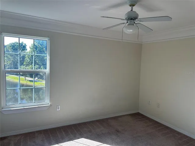 $1,950 | 5463 Vineland Road, Unit 5306, Orlando, FL 32811