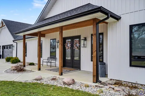 $500,000 | 607 Ernest Street, Troy, KS 66087