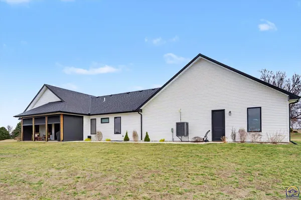 $500,000 | 607 Ernest Street, Troy, KS 66087