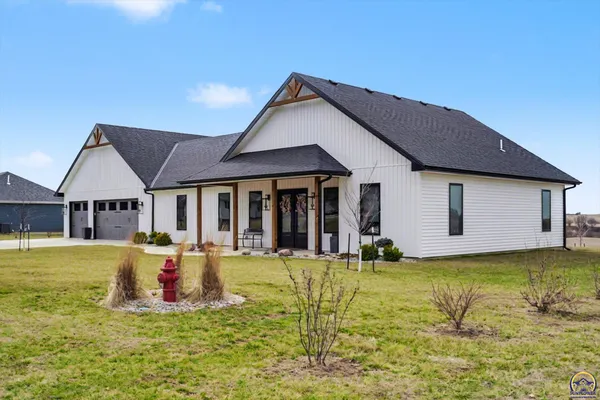 $500,000 | 607 Ernest Street, Troy, KS 66087