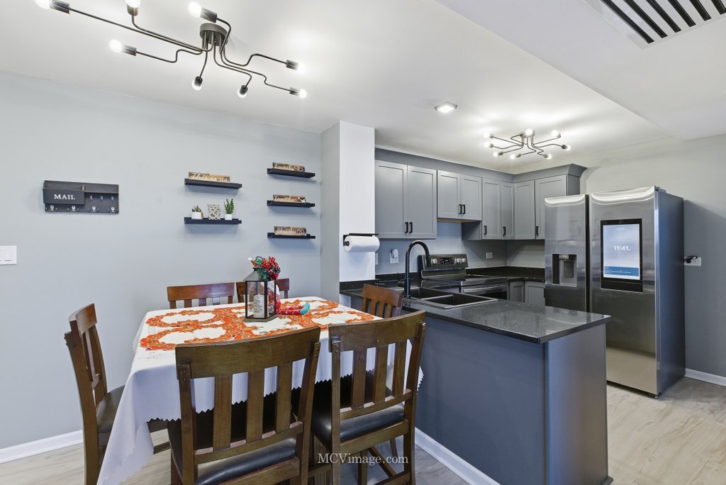 5400 Walnut Avenue, Unit 208 Downers Grove, IL 60515 - Photo 10 of 19