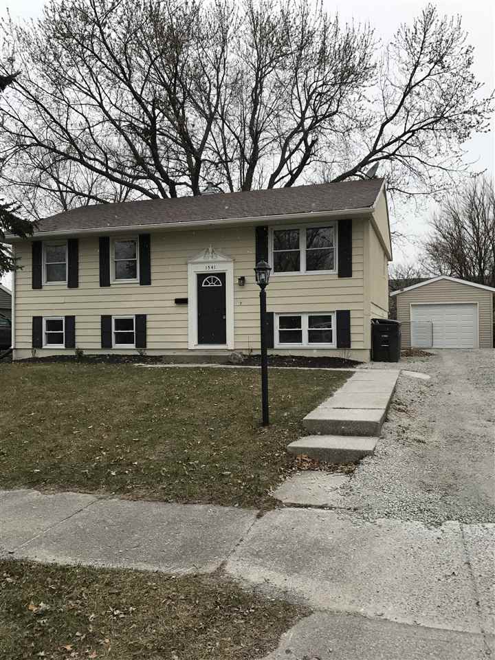 1541 Magnolia Lane Fort Wayne, IN 46825 - Photo 1 of 14 Gallery Image 1