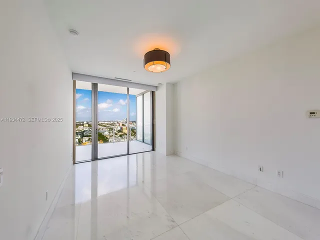 $42,000 | 800 South Pointe Drive, Unit 2103, Miami Beach, FL 33139