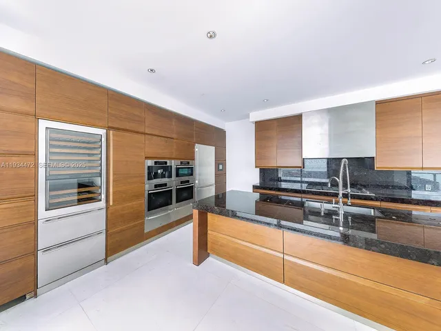 $42,000 | 800 South Pointe Drive, Unit 2103, Miami Beach, FL 33139