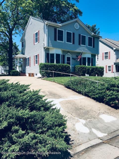 176 Stony Road Edison, NJ 08817 - Photo 1 of 29 a front view of a house with a yard