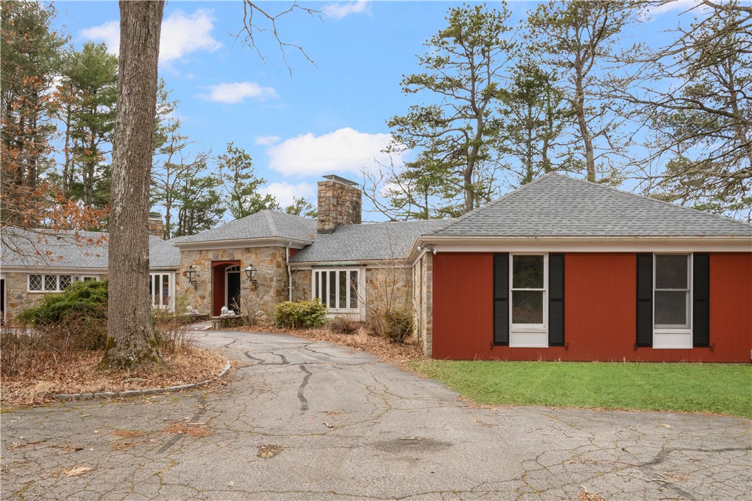 299 Switch Road Richmond, RI 02832 - Photo 12 of 50