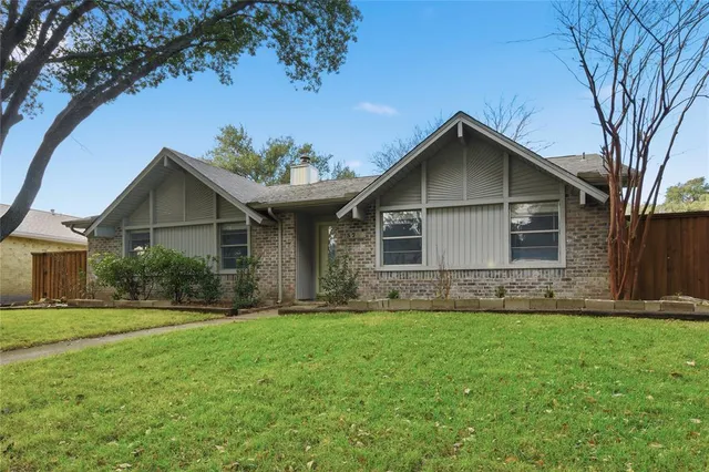$339,900 | 3721 McKinley Drive, Plano, TX 75023