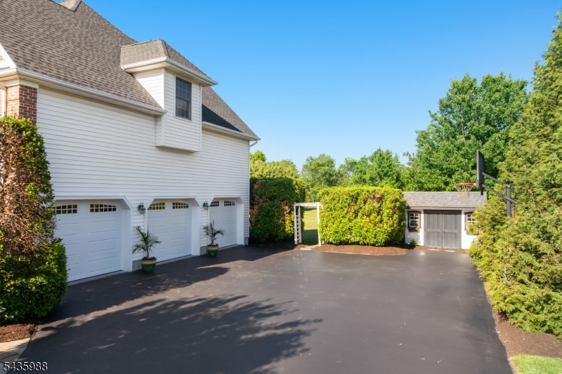 35 Titus Road Skillman, NJ 08558 - Photo 13 of 20