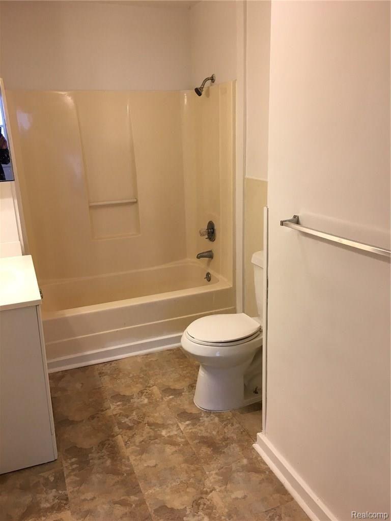 35715 Beverly Road Romulus, MI 48174 - Photo 4 of 5 IMG_3580.JPG