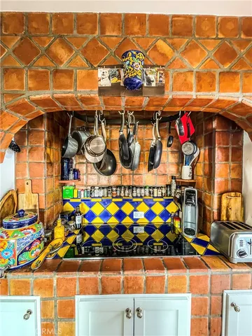 a view of an outdoor space