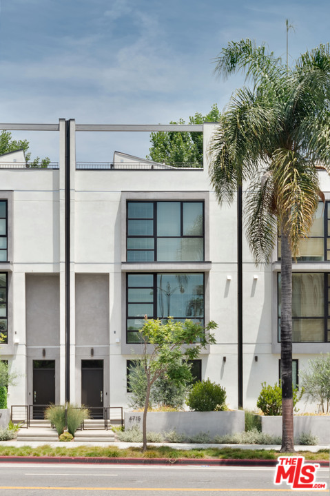 665 South Rimpau Boulevard Los Angeles, CA 90005 - Photo 1 of 31