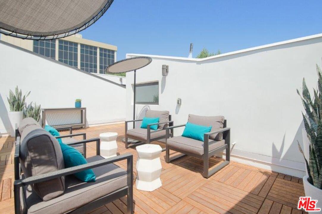 665 South Rimpau Boulevard Los Angeles, CA 90005 - Photo 26 of 31
