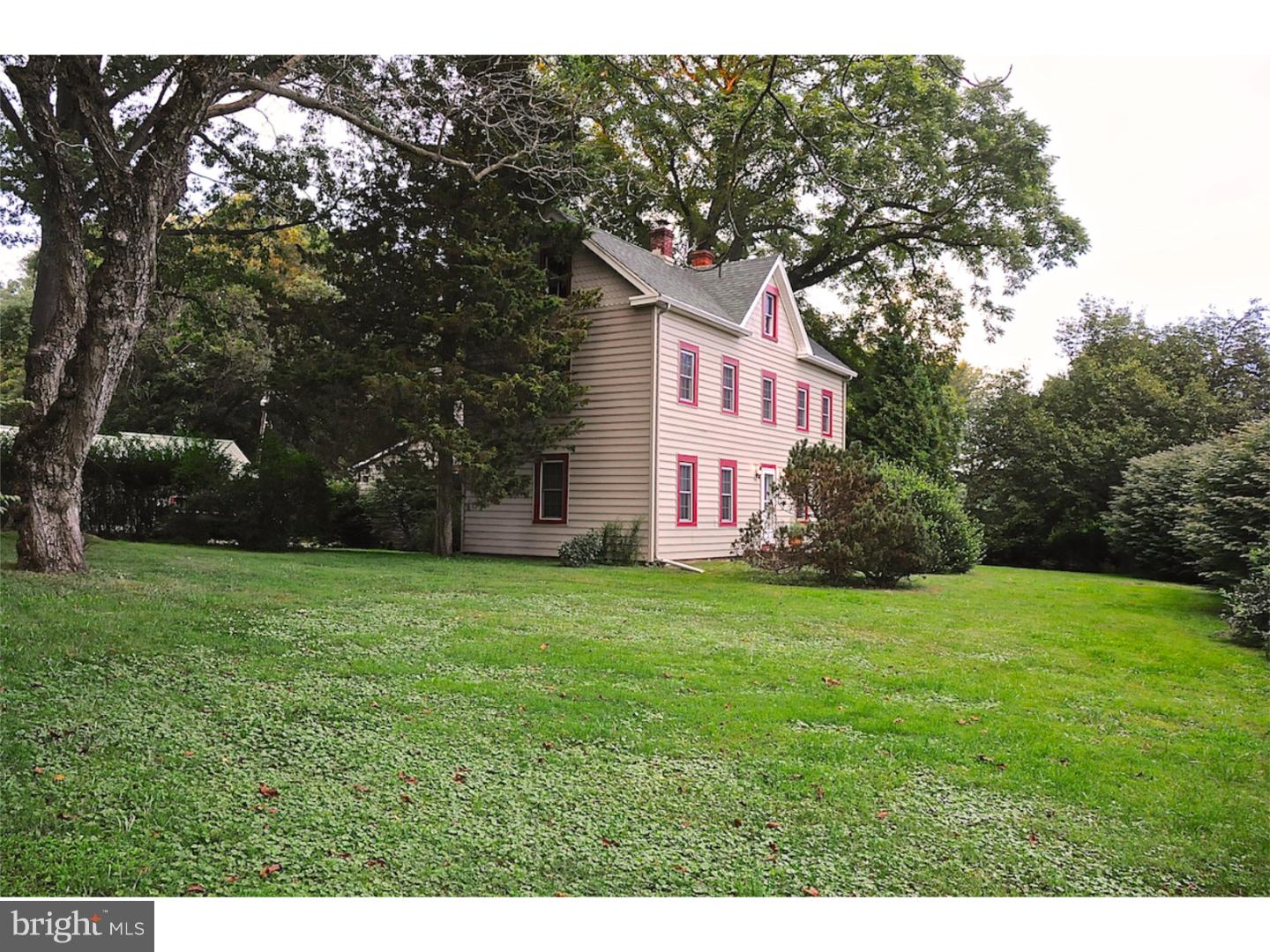 338 West Chestnut Hill Road Newark, DE 19713 - Photo 2 of 25 Gallery Image 2