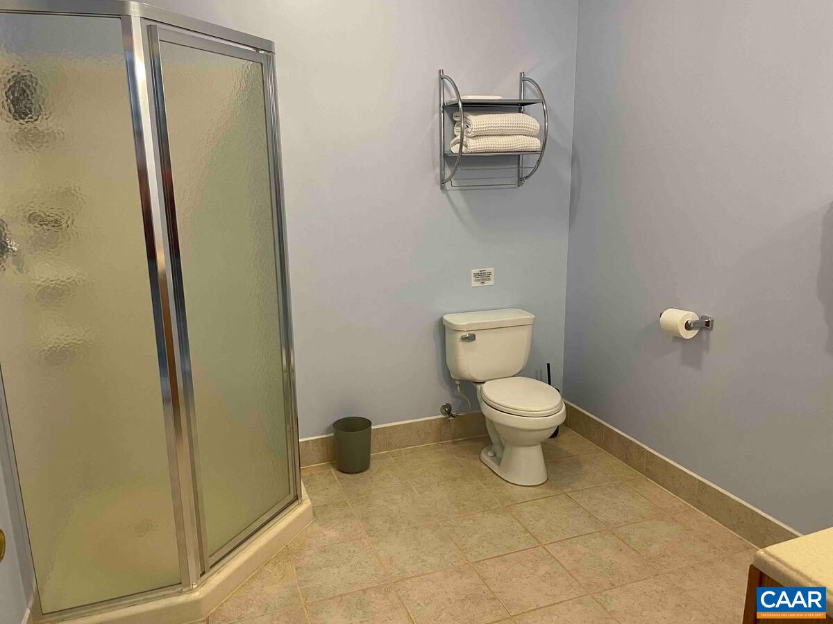 62 Summit Court Roseland, VA 22967 - Photo 32 of 75 a bathroom with a toilet