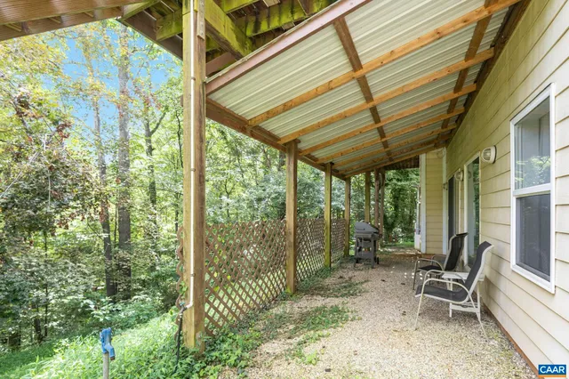 $585,000 | 62 Summit Court, Roseland, VA 22967