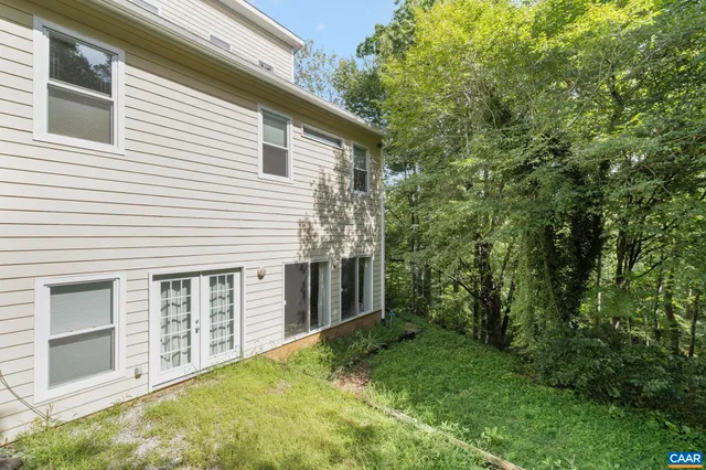 $585,000 | 62 Summit Court, Roseland, VA 22967