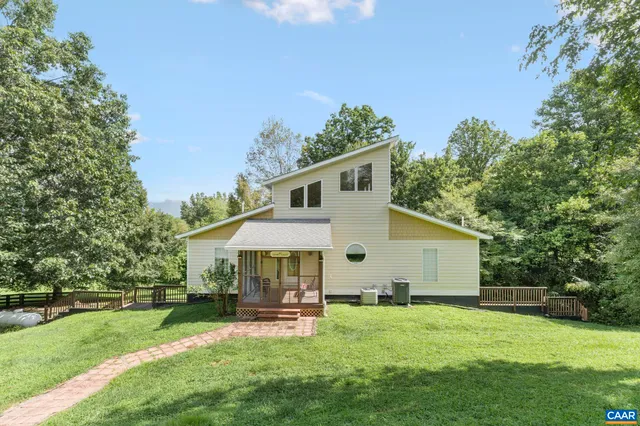 $585,000 | 62 Summit Court, Roseland, VA 22967