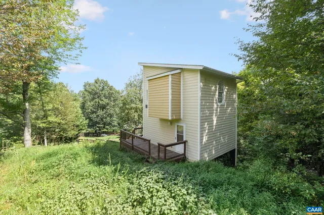 $585,000 | 62 Summit Court, Roseland, VA 22967