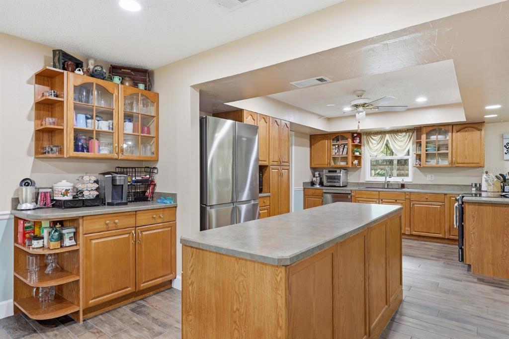 2905 Southwest 100 Street Gainesville, FL 32608 - Photo 11 of 38