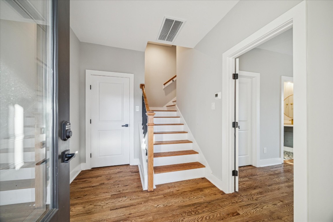 1003 East 28th Street Houston, TX 77009 - Photo 4 of 25