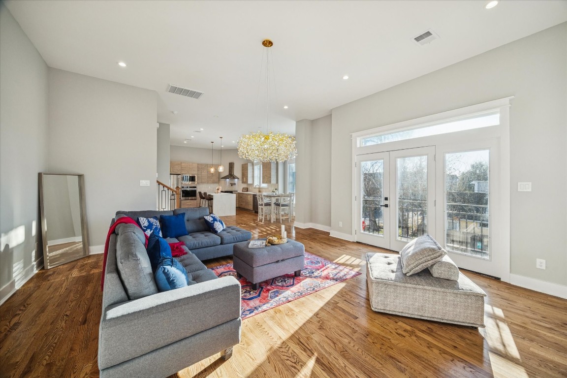 1003 East 28th Street Houston, TX 77009 - Photo 7 of 25