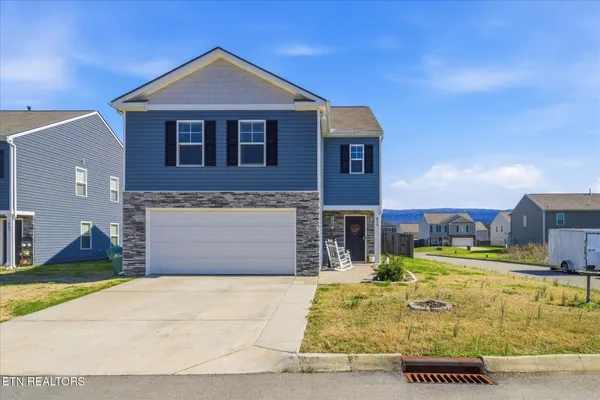 $425,000 | 889 Old Towne Loop Drive, Seymour, TN 37865