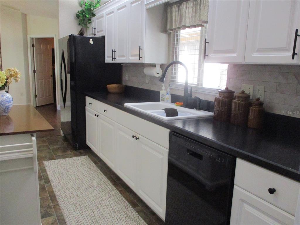 11228 Southwest 138th Place Dunnellon, FL 34432 - Photo 10 of 88