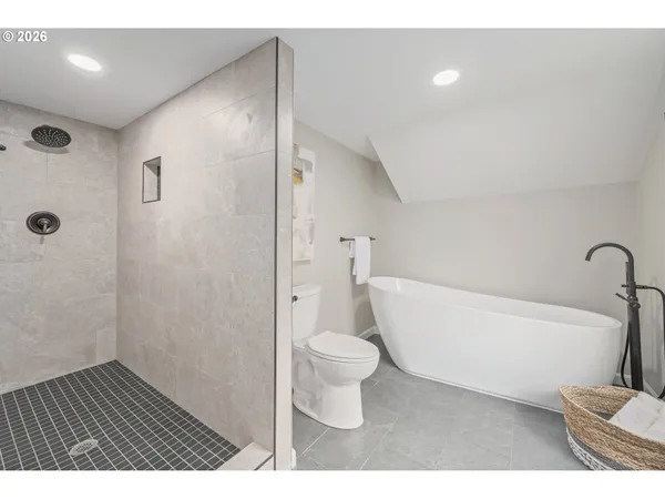 $778,000 | 2031 Olive Street, Eugene, OR 97405